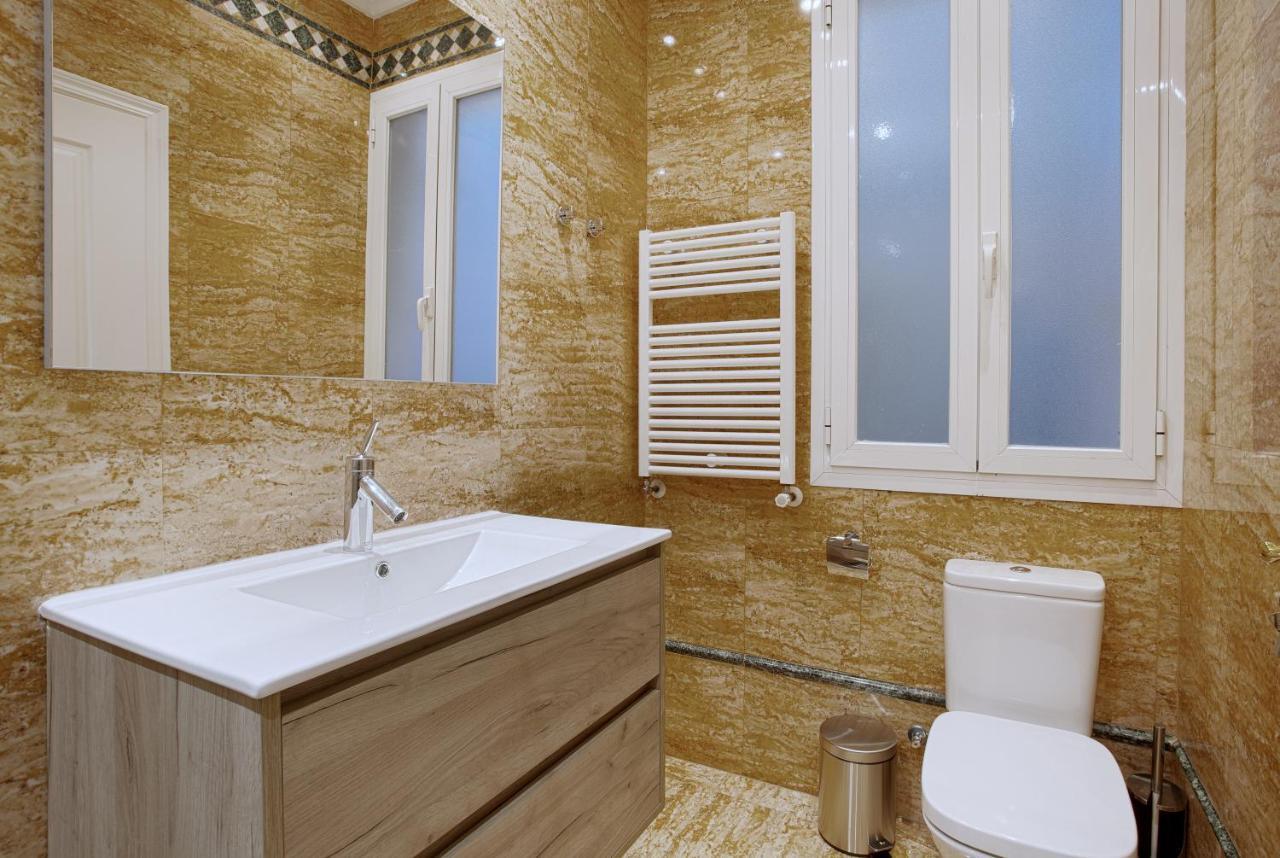 Genteel Home Chamberi Madrid Exteriör bild